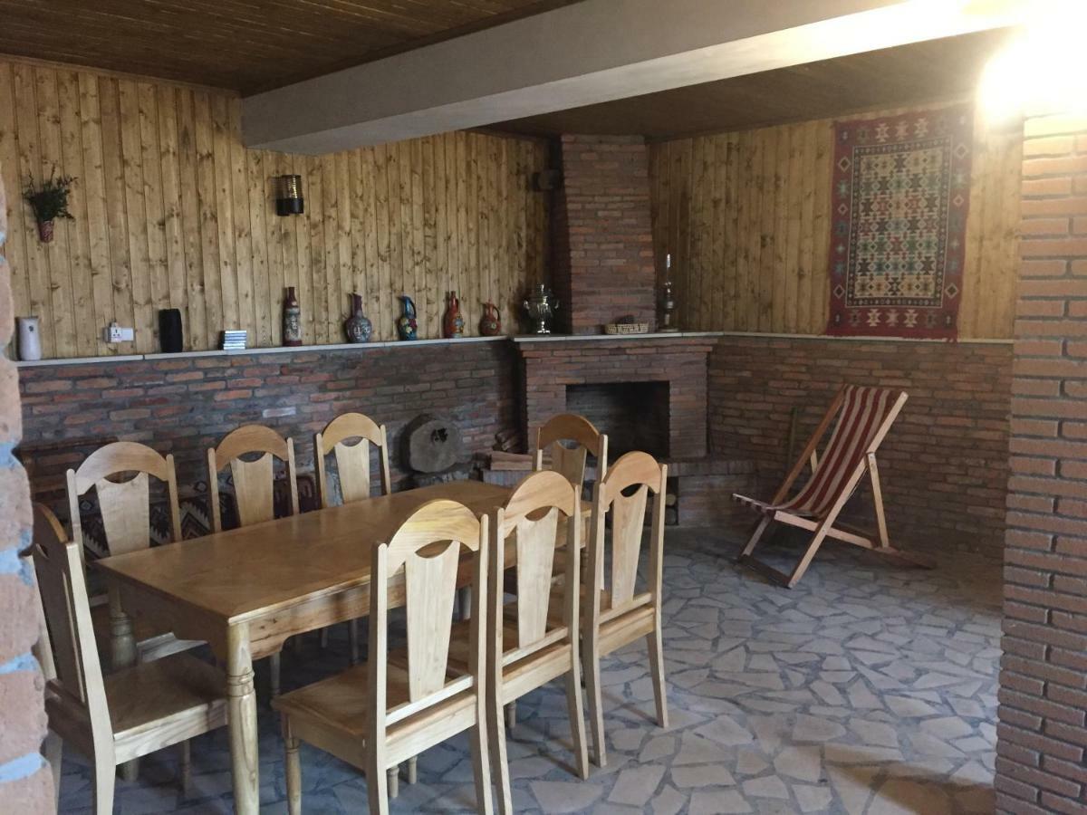 Guest House Loza Sighnaghi Exterior photo